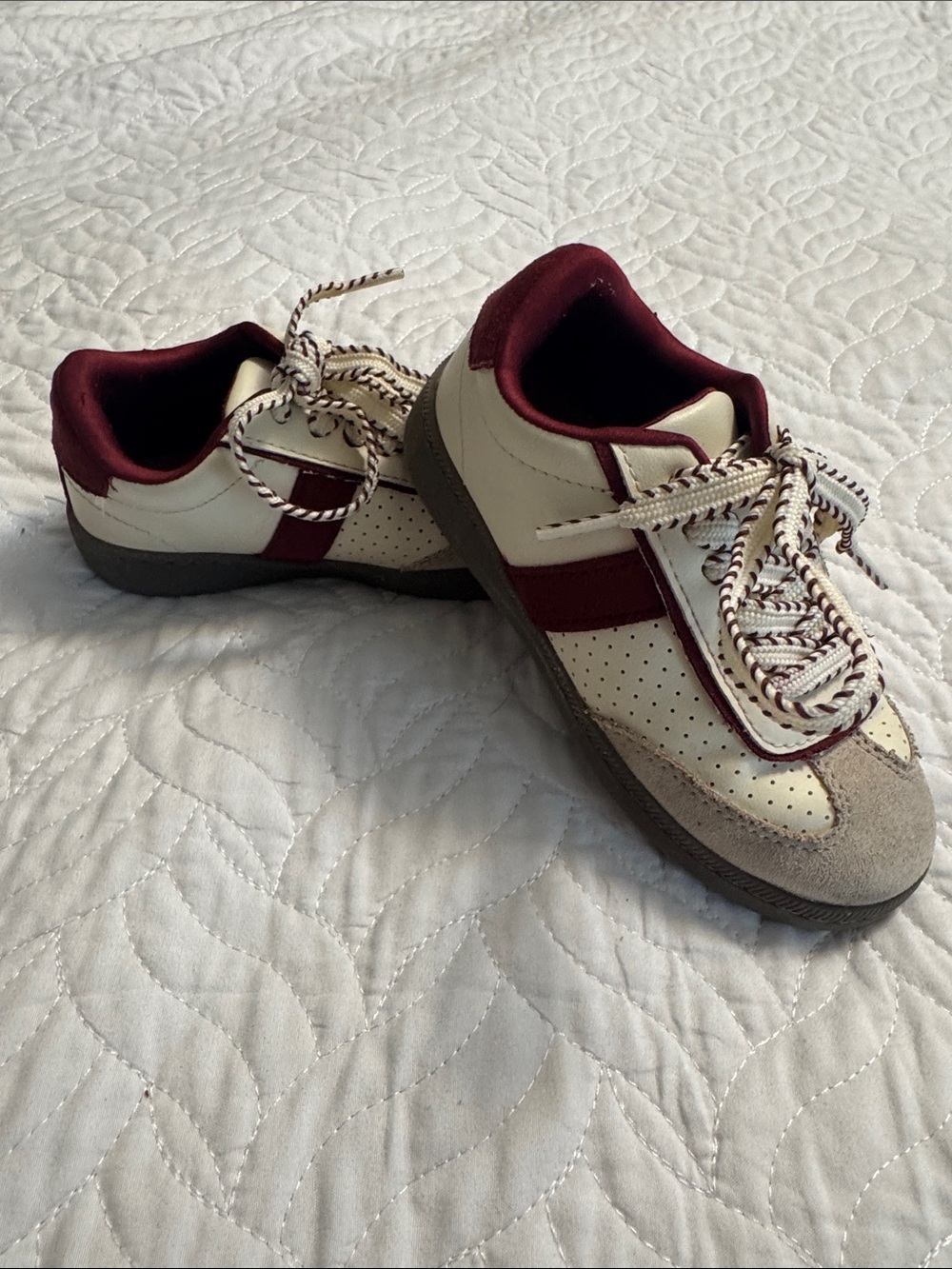 Zara Cream and Burgundy Kids Casual Sneakers